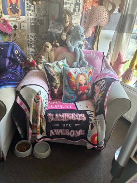 Photo of free Two large armchairs. (Etruria ST5) #1