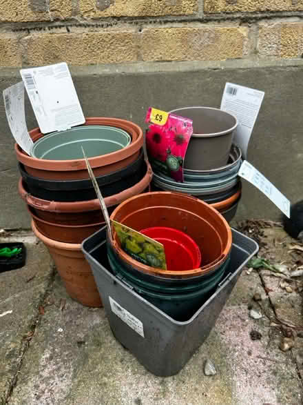 Photo of free Plastic plant pots (SE26) #1