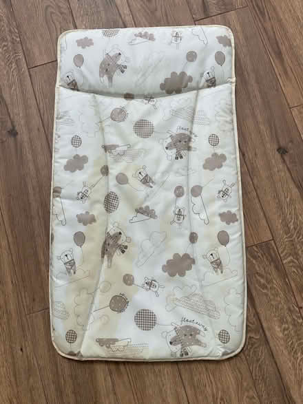 Photo of free Baby changing mat (SE26) #1