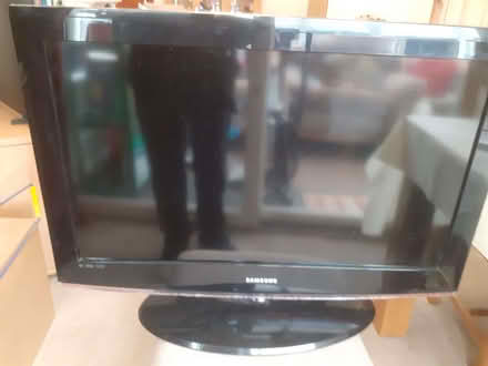 Photo of free Samsung TV (Manor Top S12) #1