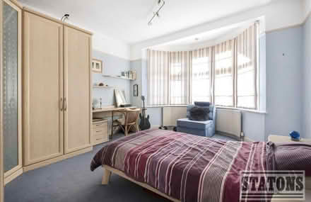 Photo of free Large fitted wardrobe unit (Ventnor Drive N20) #1