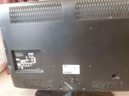 Photo of free Samsung TV (Manor Top S12) #2