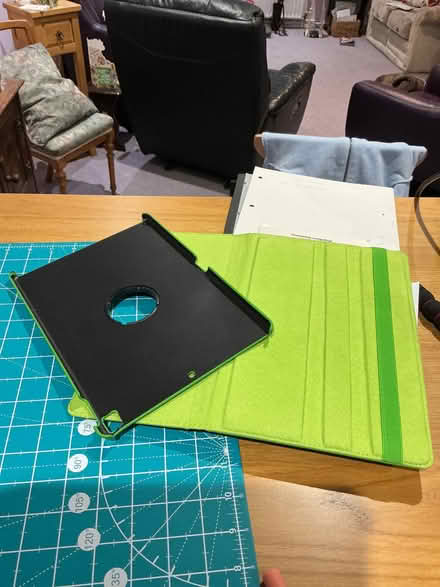 Photo of free Wallet for Apple iPad, Green 'faux' leather, swivels (Wokingham RG40) #1
