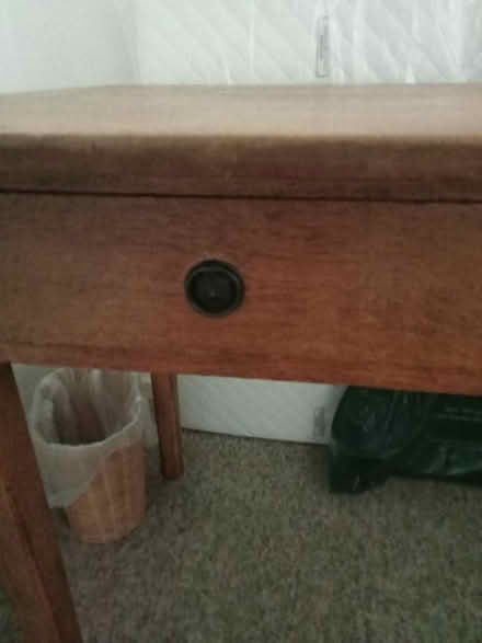 Photo of free Small desk / table (Bracknell RG12) #3