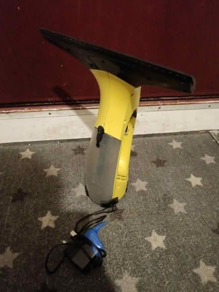 Photo of free Window vacuum cleaner (SW15 Putney Vale) #1