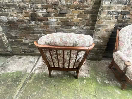 Photo of free 2 set Sofa (Croydon) #4