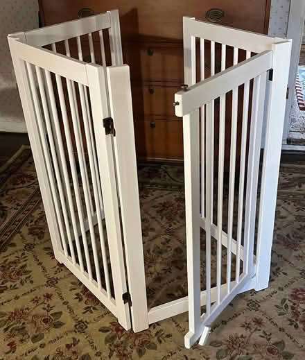 Photo of free Frisco Deluxe 4-Panel Wood Dog Gate (Chatham Township) #2