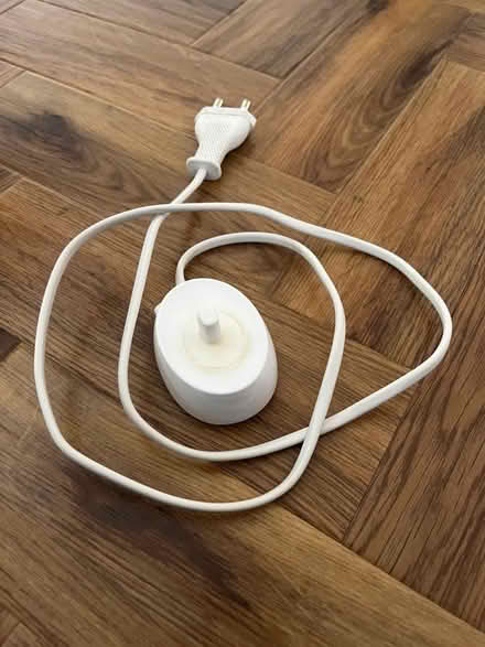 Photo of free Oral B toothbrush charger (Belvidere SY2) #1