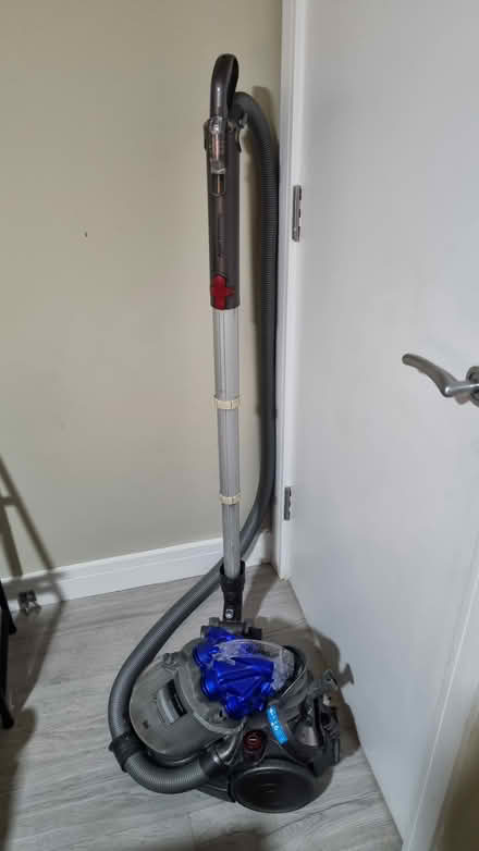 Photo of free Dyson Vacuum (West Finchley) #1