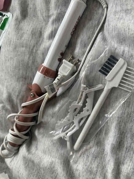 Photo of free Curling iron (Near Lincoln Park) #1