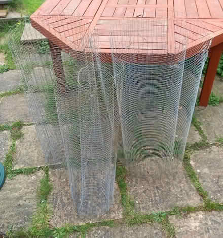 Photo of free Galvanised wire mesh sections (CO4 Highwoods) #2