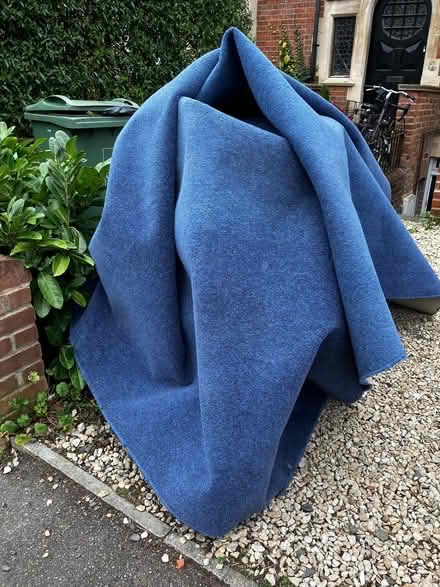 Photo of free Large blue rug (Walton Manor OX2) #1