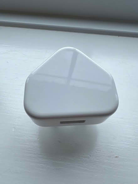 Photo of free Apple usb plug (Liss GU33) #1
