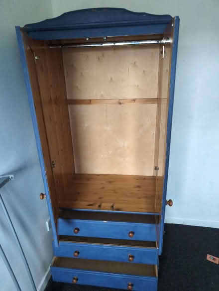Photo of free Wardrobe (Cumbernauld g67) #2