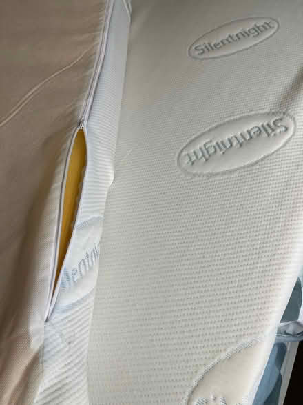 Photo of free Memory foam topper King Size (Dunstable LU5) #2