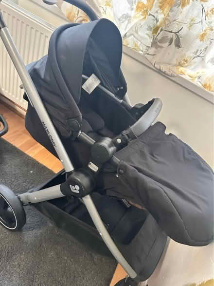 Photo of free Maxicosi zelia pushchair (one wheel needs repairing) (Northcote Road SW11) #1