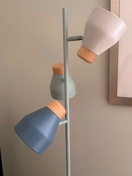 Photo of free Stand Alone Lamp (E2 8ab) #2