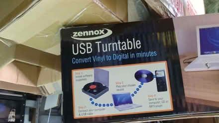 Photo of free USB Turntable (Barnacle CV7) #1