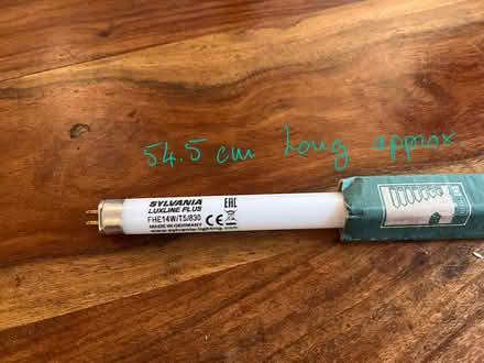 Photo of free T5 fluorescent tubes (Dunstable LU5) #2