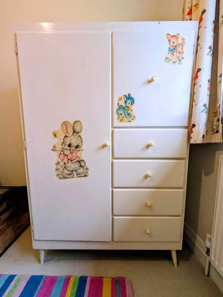 Photo of free Kids wardrobe (Berkhamsted HP4) #1