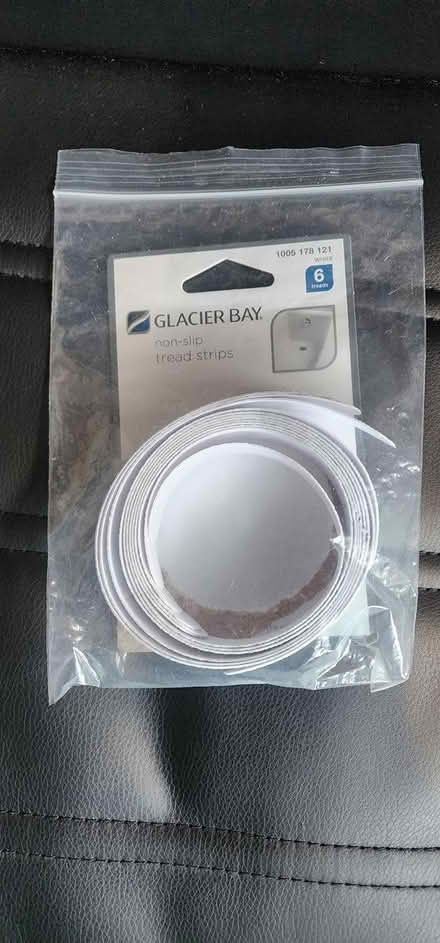 Photo of free Shower/tub non-slip strips (Dracut) #1