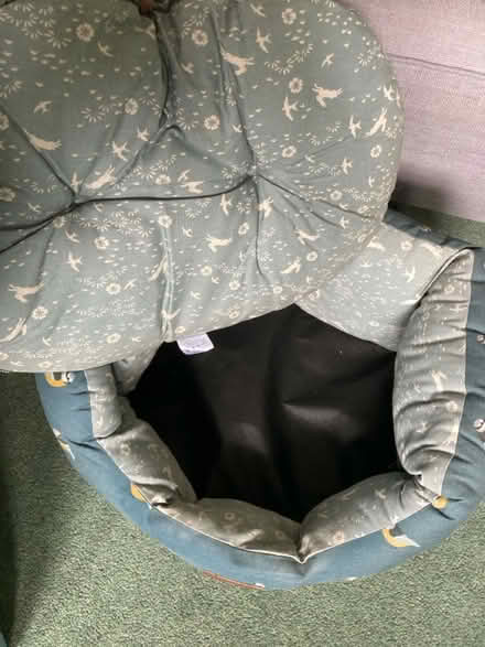 Photo of free Fatface Flying Birds Deluxe Pet bed (Eltham, SE9) #3