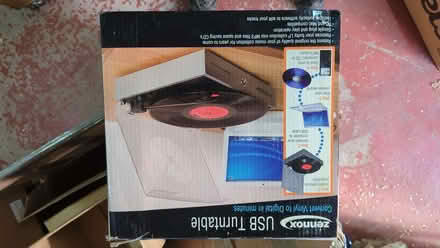 Photo of free USB Turntable (Barnacle CV7) #2