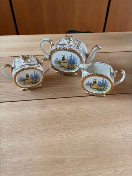 Photo of free Sweet 1940s 3 piece tea set (Mitcham's Corner CB4) #1