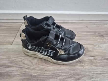 Photo of free Girls shoes (UB5 Northolt) #1