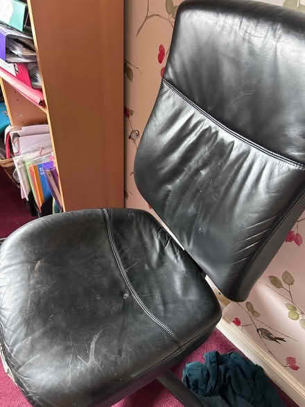 Photo of free Black office swivel chsir (Seal TN15) #1