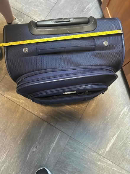 Photo of free roll away Samsonite suitcase (San Carlos) #2