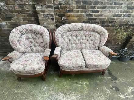 Photo of free 2 set Sofa (Croydon) #1