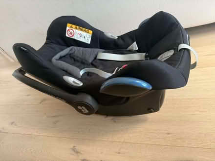 Photo of free Maxicosi zelia pushchair (one wheel needs repairing) (Northcote Road SW11) #2