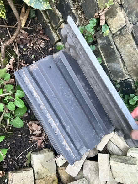 Photo of free Concrete interlocking roof tiles (Stroud Green N4) #2