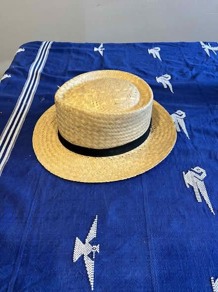 Photo of free man's straw hat (Prospect and DeAnza) #1