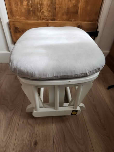 Photo of free Nursing Chair with Stool (West Wycombe HP14) #2