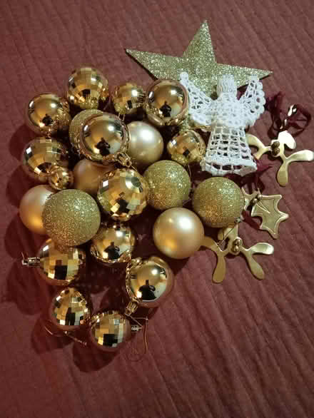 Photo of free Christmas Tree Decorations (Chipping Norton OX7) #1