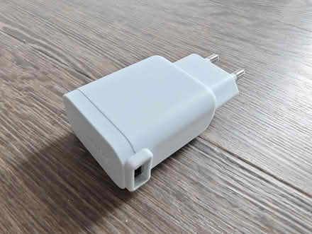 Photo of free Philips HX9200 USB wall charger (Lloyd Park CR0) #2