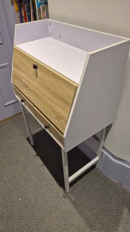Photo of free Writing bureau (W6) #1
