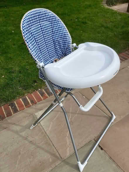 Photo of free High chair (Hampton Hill TW12) #1