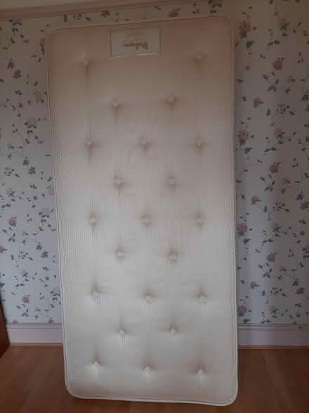 Photo of free Single bed and mattress (BR4 0EP) #2