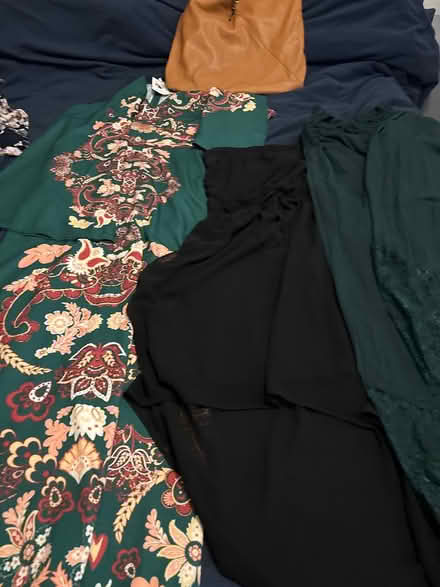 Photo of free Women’s clothes size 12 and bag (High Wycombe HP10) #4