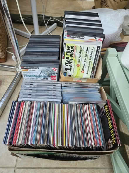 Photo of free PC Software on CDs and DVDs (Burgess Hill Worlds End RH15) #1