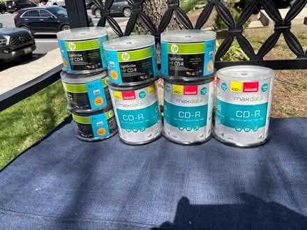 Photo of free cd-r (141 Fairfield Dr) #1