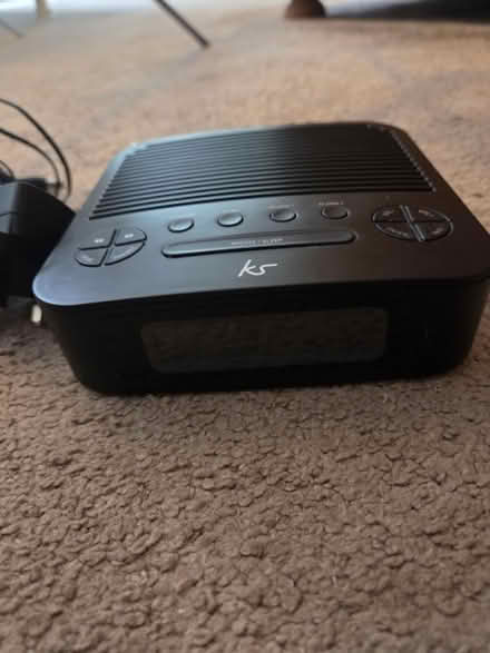 Photo of free KS DAB Radio Alarm (Lightwood ST3) #2