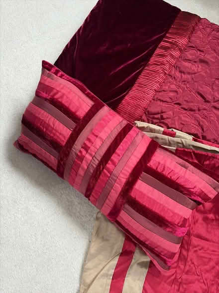 Photo of free Luxury Bedding for double (Hitchin Herts) #2