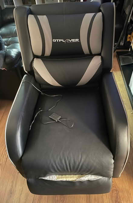 Photo of free Gaming sofa chair (Matlock DE4) #1