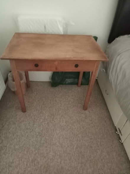 Photo of free Small desk / table (Bracknell RG12) #1