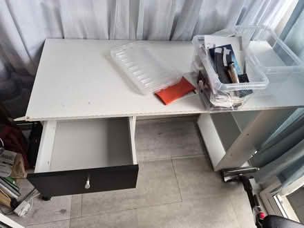 Photo of free Desk (CB216XR) #2