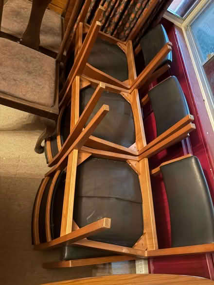 Photo of free Dining Table & 6 chairs (Finchampstead RG40) #2